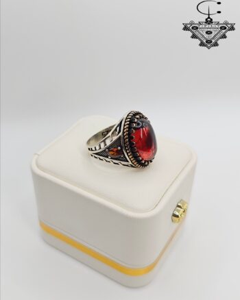 Men’s Silver 925 ring featuring a large red stone